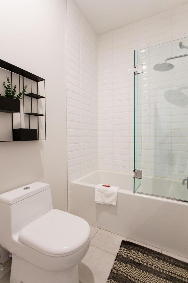 Huge & Swanky By Atwater Market By Den Stays * Montréal