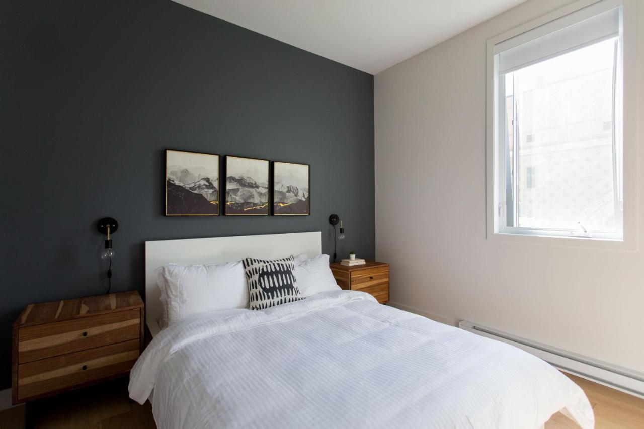 Appartement Huge & Swanky By Atwater Market By Den Stays Montréal